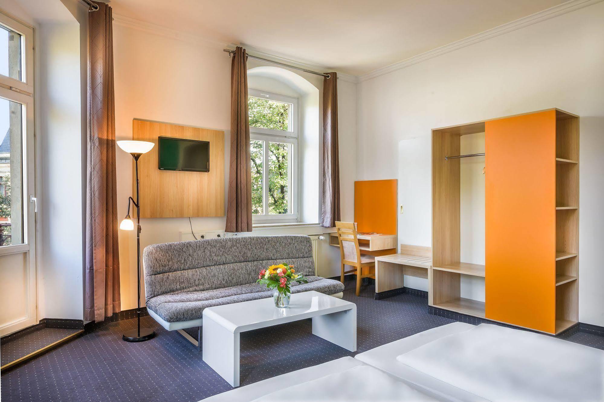 Hotel am Bonhöfferplatz Dresden Exterior foto